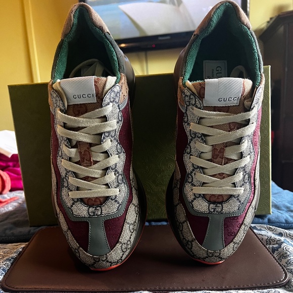 Womens Gucci Rython  Sneakers Sz 9/40 - Picture 1 of 12